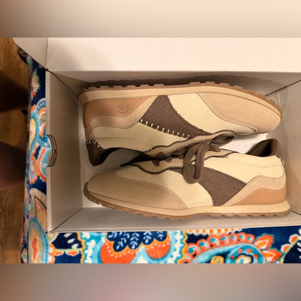 Women's Beige and Brown Sneakers